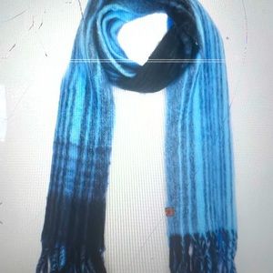 Plaid brushed fringe scarf Frye NWT 🌟